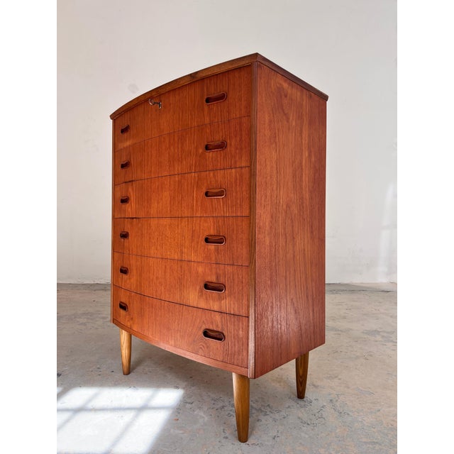 Semi-Circular Teak Chest of Drawers with Lock, 1950s For Sale - Image 10 of 10