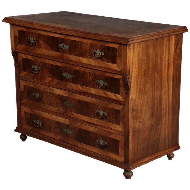 Wilhelminian Chest of Drawers in Walnut, 1880s For Sale - Image 3 of 18