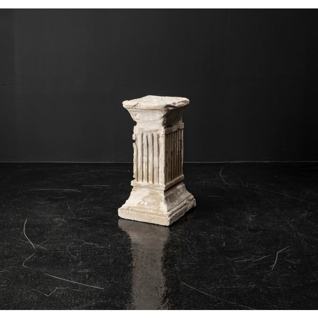Vintage Plaster Pedestal with Flutes and Frieze, 1980s For Sale - Image 3 of 18