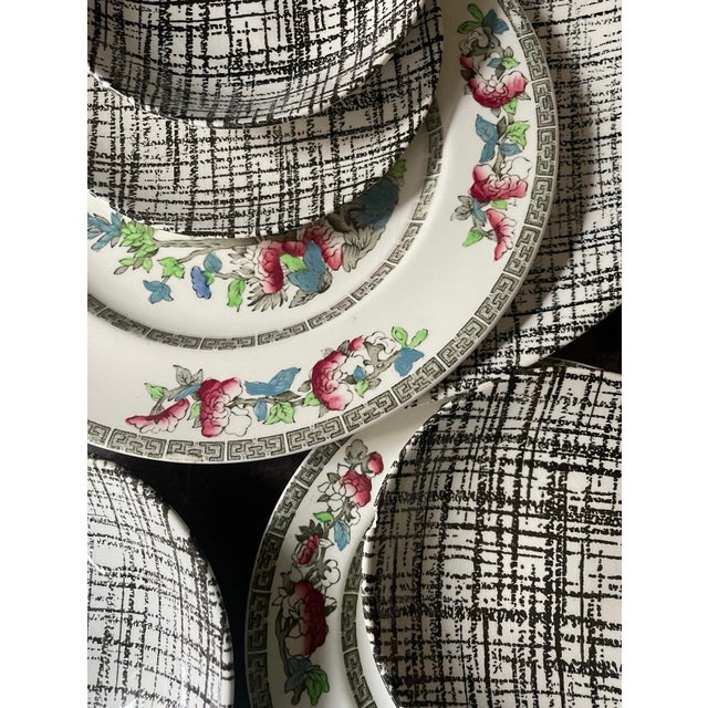 Set of Four (4) Black and White Royal China Bowls in Tweed MCM For Sale - Image 4 of 9