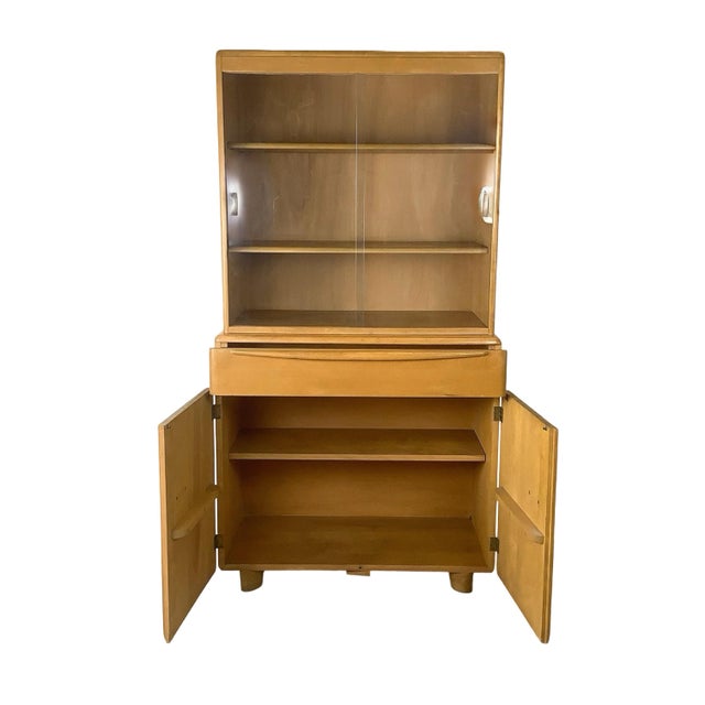 Heywood-Wakefield’s Wheat finish remains one of the most sought-after looks in American mid-century furniture, and this...