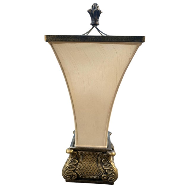 Vintage Hollywood Regency Ornate Gold-Tone Table Lamp With Square Fabric Shade For Sale - Image 4 of 6