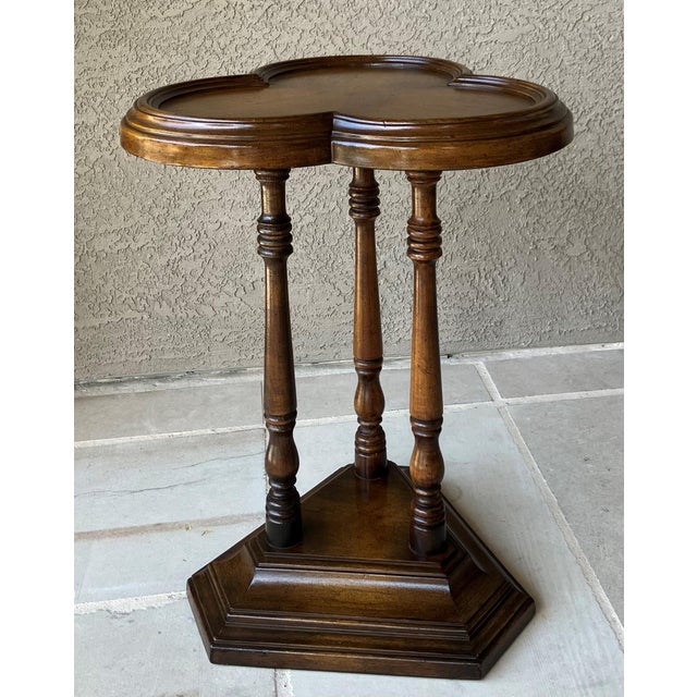 Burnt Umber Mid 20th-Century Cricket-Style Trefoil Top Pedestal Base Accent Table For Sale - Image 8 of 18