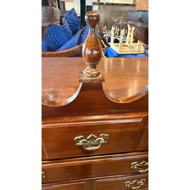 1990s American Drew Queen Anne Highboy – In Cherry Wood Bureau With Brass Accents For Sale - Image 10 of 12