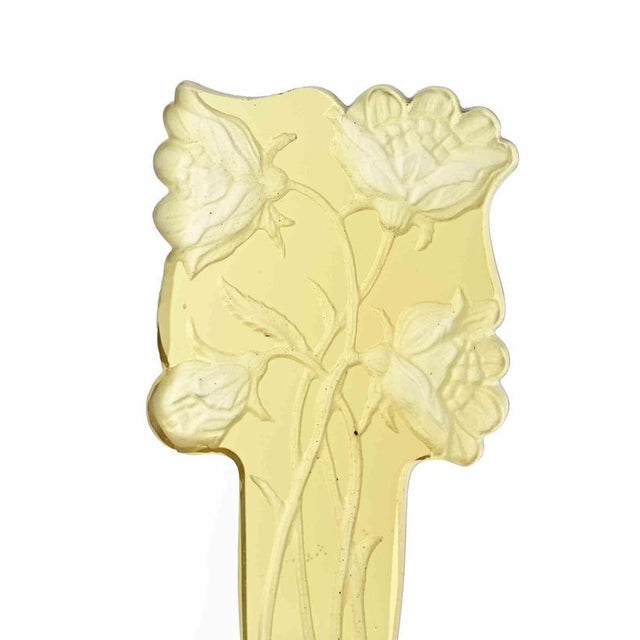 Art Nouveau Glass Sculpture in Yellow and Red, Europe, 1920s For Sale - Image 4 of 5
