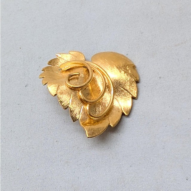 1960s Vintage 1960s Signed Napier Goldtone Leaf Brooch For Sale - Image 5 of 7