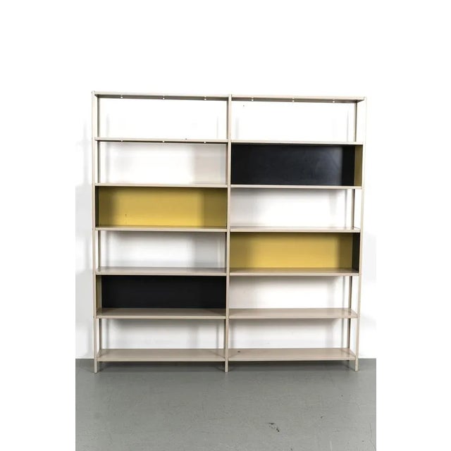 Great Asmeta open cupboard by Friso Kramer for warehouse Bijenkorf from the 50's. The bookcase was designed in the colors...