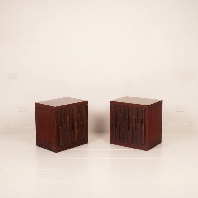 Brutalist Mid-Century Gaetano Padouk Wood Nightstands by Luciano Frigerio for Frigerio, 1970s, Set of 2 For Sale - Image 3 of 18