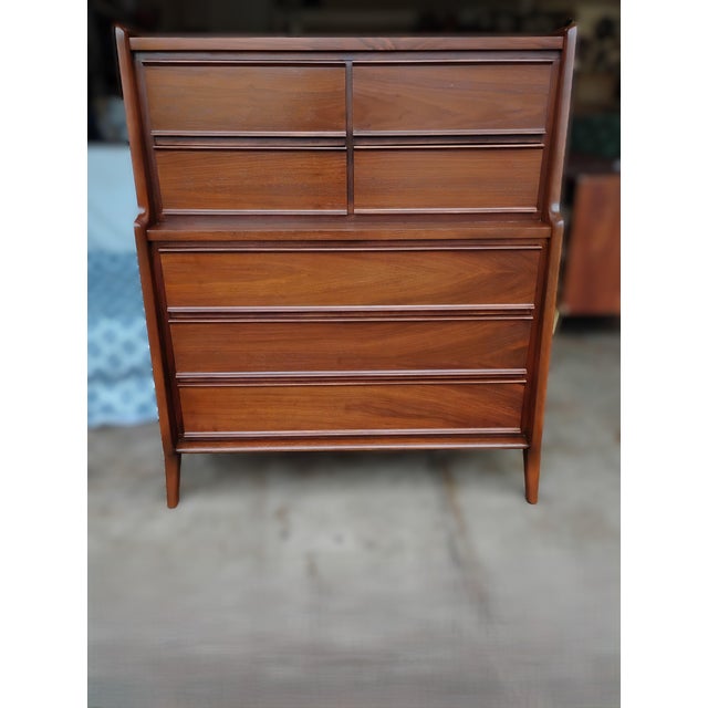 Chocolate Mid 20th Century Tallboy Bedroom Dresser Chest of Drawers From United Furniture For Sale - Image 8 of 12