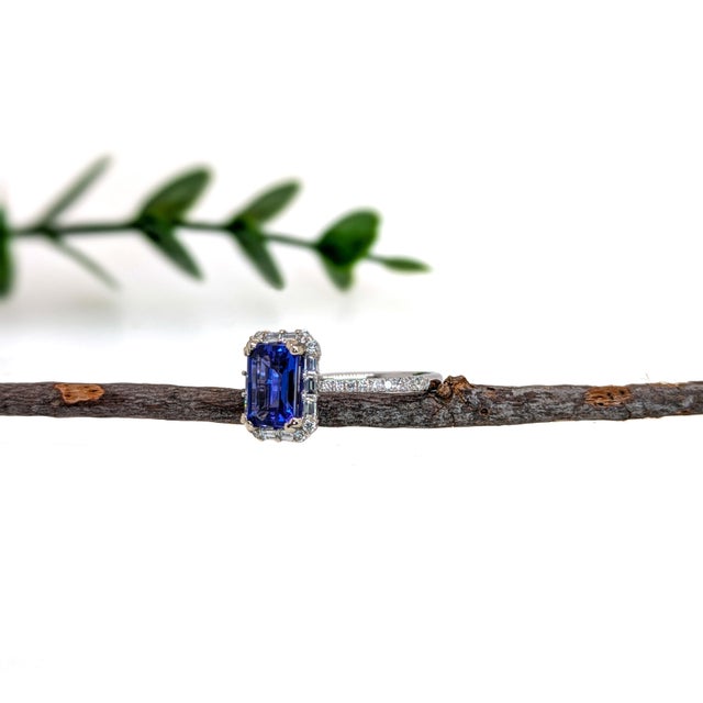 1.6Ct Tanzanite Diamond Halo Ring: Solid 14k Gold, Emerald Cut 8x6mm, Size 6.75 For Sale - Image 4 of 6