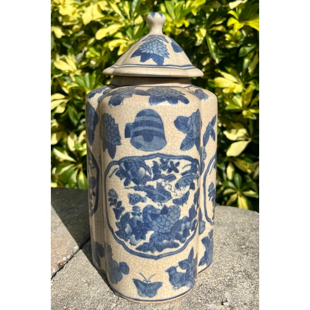 Chinese Blue & White Porcelain Lidded Ginger Jar For Sale In Orlando - Image 6 of 9