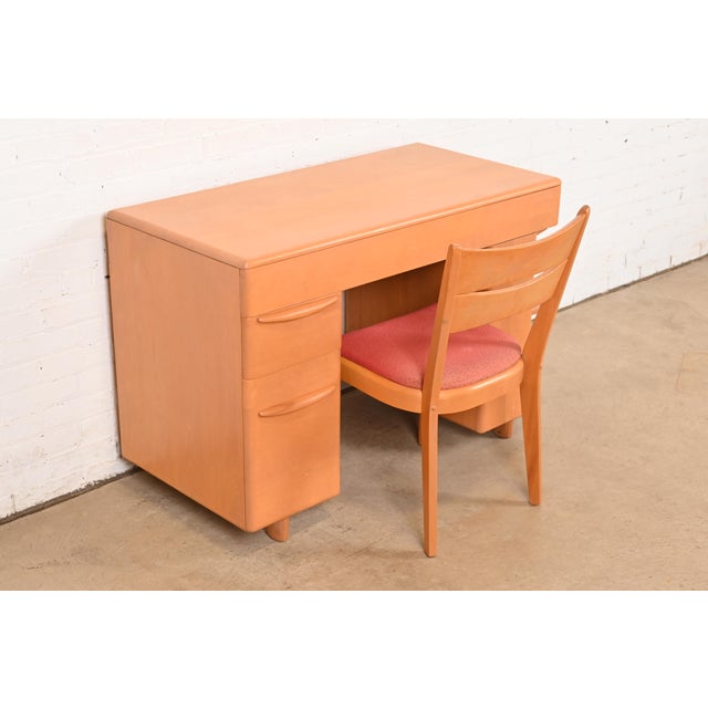 Heywood-Wakefield Heywood Wakefield Mid-Century Modern Maple Desk With Built-in Bookcase and Chair, 1950s For Sale - Image 4 of 14
