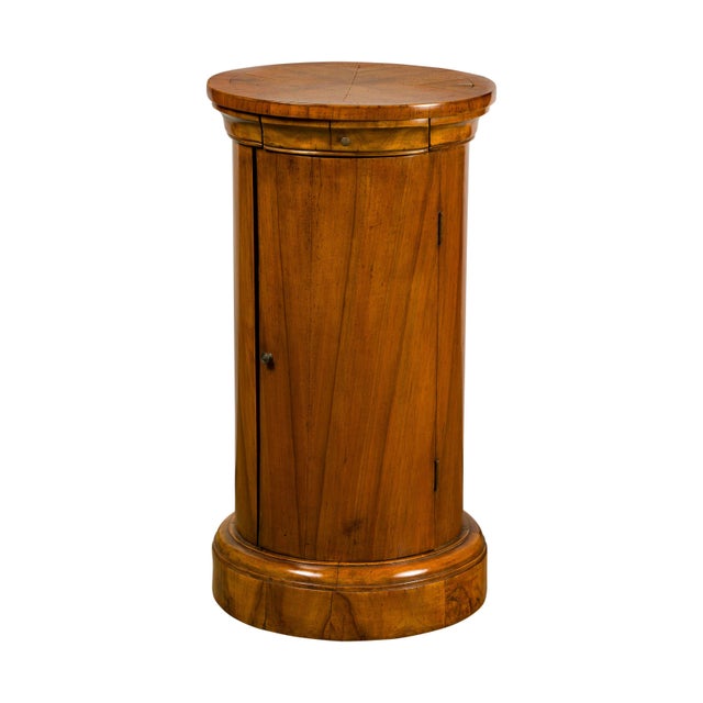 Italian Italian 19th Century Walnut Drum Table with Single Door and Bookmatched Top For Sale - Image 3 of 11
