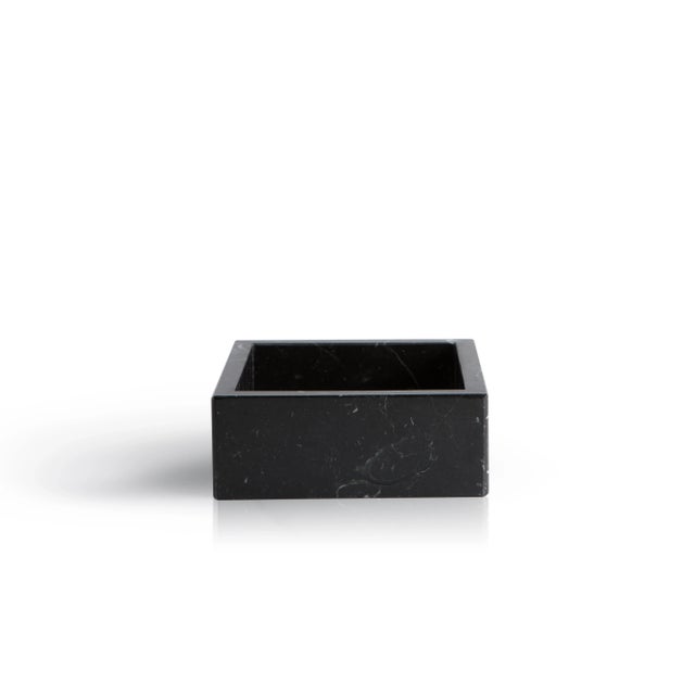 Contemporary Squared Black Marquina Marble Guest Towel Tray from FiammettaV Home Collection For Sale - Image 3 of 3