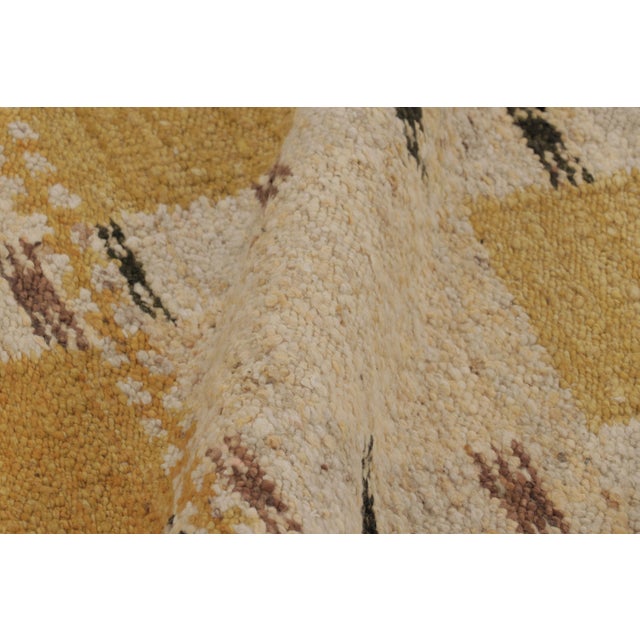 Textile Rug & Kilim’s Scandinavian-Inspired Rug in Mustard & Cream Geometric Patterns For Sale - Image 7 of 8