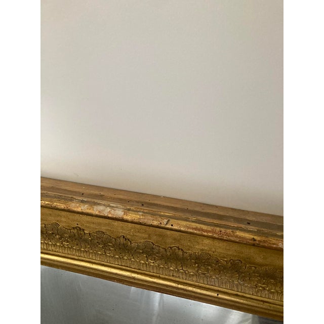 Victorian Gilt Wall Mirror with Frame Decorated with Moulded Gold Foliate Patterns, 1890s For Sale - Image 6 of 13