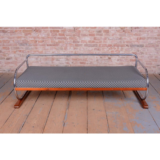 Bauhaus Sofa in Chrome and Beech from Robert Slezak, Czech, 1930s For Sale - Image 10 of 18