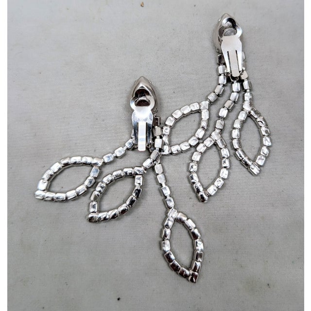 Vintage 1980s Signed Alexis Kirk Rhodium Plated Clear Rhinestone Chandelier Clip Earrings-2 Pieces For Sale In Philadelphia - Image 6 of 9