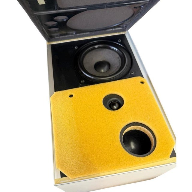 Wood Passive Speakers from Bang & Olufsen, Set of 2 For Sale - Image 7 of 8