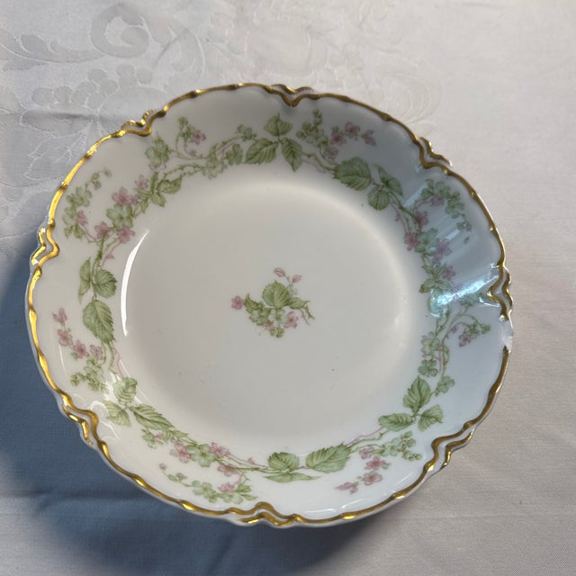 Antique Haviland & Co. Limoge, France "The Charonne" Serving Bowl 7 7/16" For Sale - Image 10 of 10