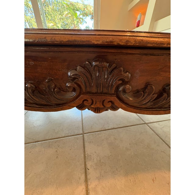 Mid 20th Century Oversized Large Vintage Carved Wood Coffee Table With Claw Feet & Gilded Accents For Sale - Image 15 of 16