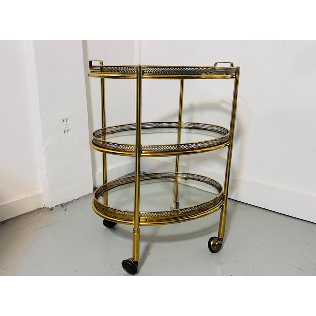 Petite Bar Cart in Brass and Glass From Maison Jansen, France, 1960s Unmarked For Sale - Image 10 of 15