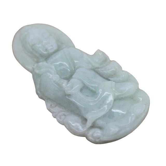 Asian Light Green Sitting Jade Kwan Yin - Bodhisattva - Goddess of Mercy Jade Pendant For Sale - Image 3 of 7