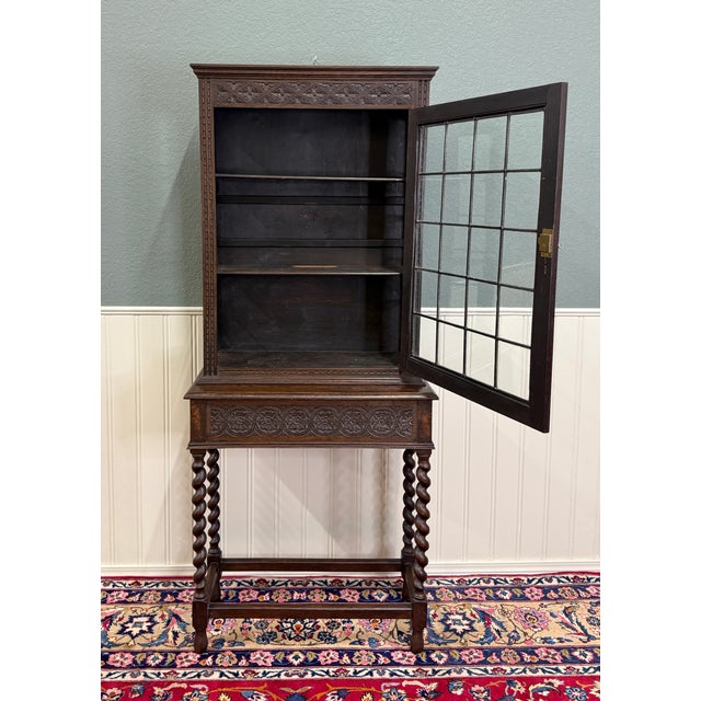 Antique English Oak Jacobean Revival Barley Twist Bookcase Display Cabinet 1900s For Sale In Dallas - Image 6 of 18