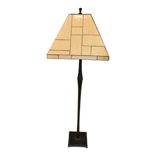 1990s Mission Style Stained Glass Floor Lamp Cream & Black W/ Bronzed Metal Column & Square Iron Base For Sale