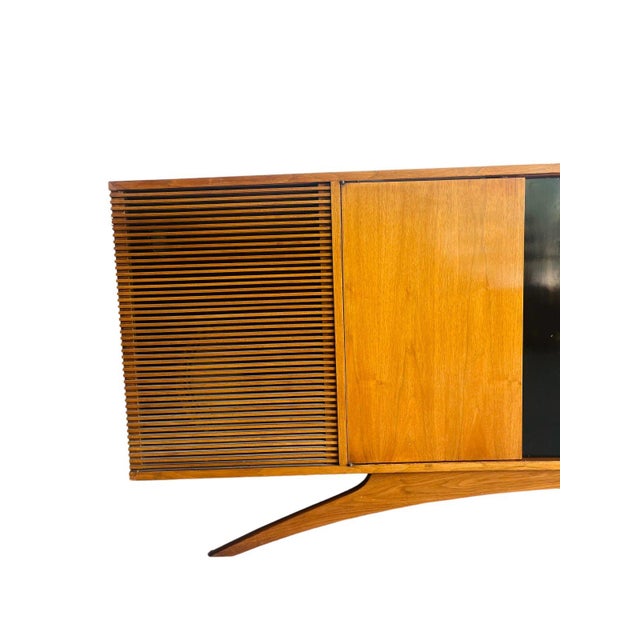 1960s Mid Century Modern Sculptural Credenza / Stereo Cabinet For Sale - Image 5 of 13