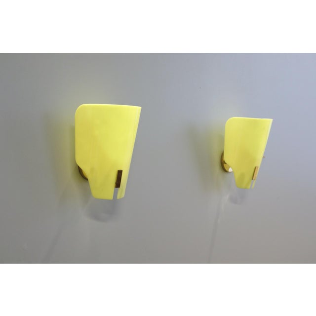 Model 167 PX Methacrylate Yellow Wall Lights by Gino Sarfatti for Arteluce, 1950, Set of 2 For Sale - Image 10 of 10