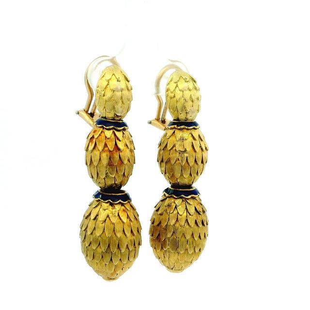 1960s 14k Yellow Gold & Blue Enamel Textured Drop Earrings, A Pair For Sale In Miami - Image 6 of 13