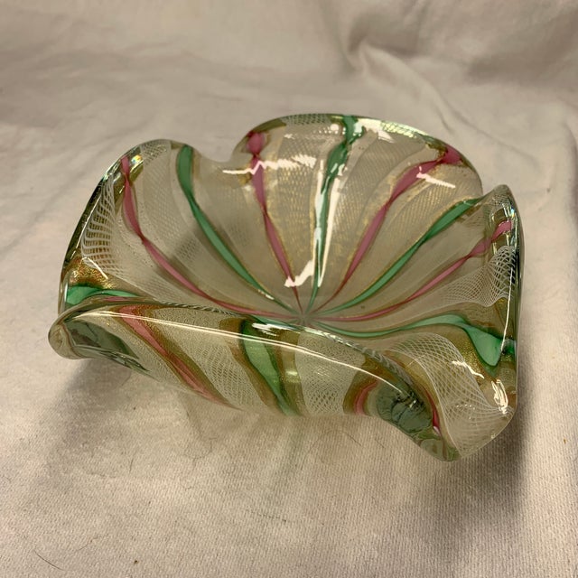 AVeM Italy 1960s Vintage Avem Italian Murano Art Glass Gold Flecks Bowl W/ White Latticino, Pink/Green Ribbons For Sale - Image 4 of 8