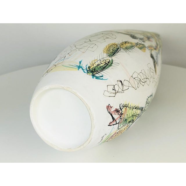 Large Decorative Vase with Hand-Painted Mariachi and Dancers Scene, 1950s-1960s For Sale - Image 15 of 17