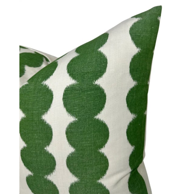 Full Circle Pillow Cover in Green, 20x20 Pillow For Sale - Image 4 of 5