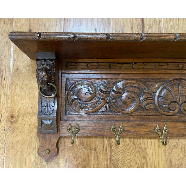 Lovely six hook wooden carved pot rack. These were originally used to hang copper pots but are great for coats and hats....