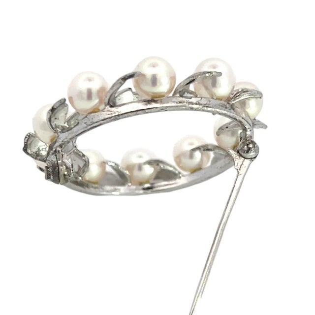 Mikimoto Estate Akoya Pearl Wreath Brooch Pin 1.375" 5 mm Sterling Silver M382 This elegant Authentic Mikimoto Silver...