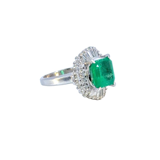 Early 21st Century Sgl Certified 3.32 Carat Emerald Diamond Platinum Ring, Size 6 For Sale - Image 5 of 9