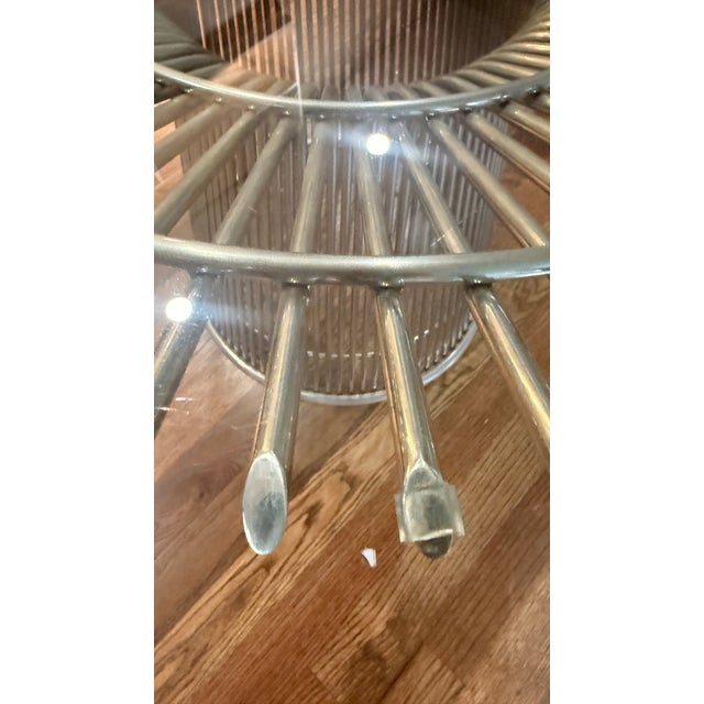 Late 20th Century Platner-Style 50” Round Glass Dining Table With Sculptural Wire Pedestal Base For Sale In Boston - Image 6 of 7