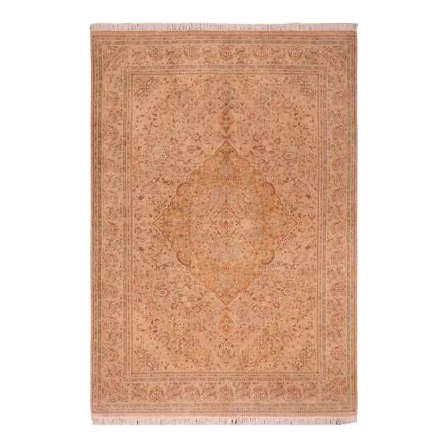 Boho Chic Medalllion 1990's Pak-Persian Taupe/Gold Wool Rug - 5'9'' X 9'3'' For Sale
