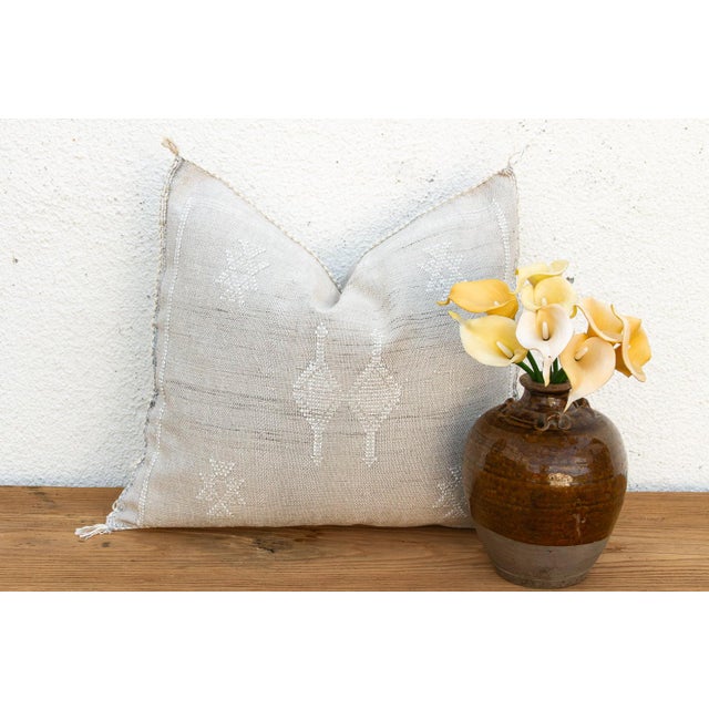 Linen Linen Chevron Cactus Silk Moroccan Pillow For Sale - Image 8 of 8