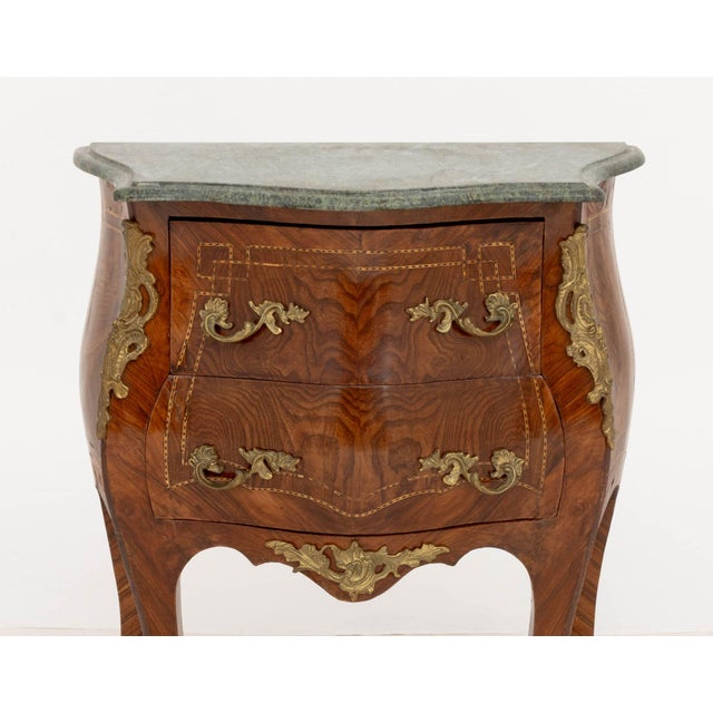 Wood Pair of Louis XV Style Ormolu Mounted Walnut Bombe Commodes For Sale - Image 7 of 11
