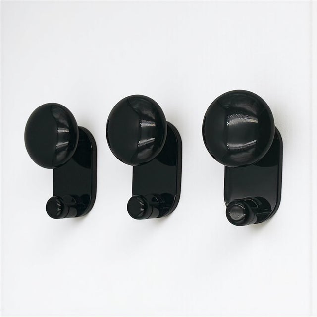 1970s Vintage Model 302 303 Wall Hooks by C. Bartoli for Con and Con, 1970s, Set of 3 For Sale - Image 5 of 12