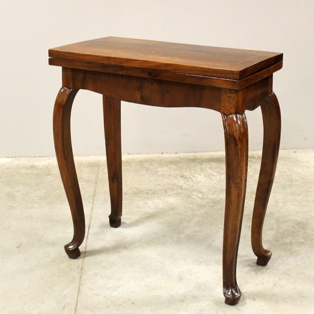 18th Century Louis XV Italian Table Console in Walnut For Sale - Image 16 of 16