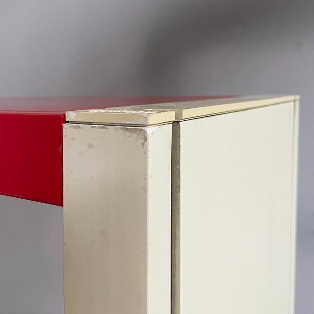 1970s Space Age Italian Plastic Bookcase Dodona 300 by Ernesto Gismondi Artemide, 1970s For Sale - Image 5 of 18