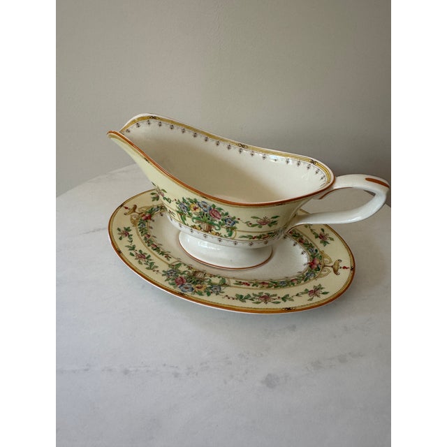 Vintage Royal Worcester "Riviera" Gravy Boat & Underplate | Made in England | Floral Garland | Fine English Porcelain | Discontinued Pattern For Sale In New York - Image 6 of 8