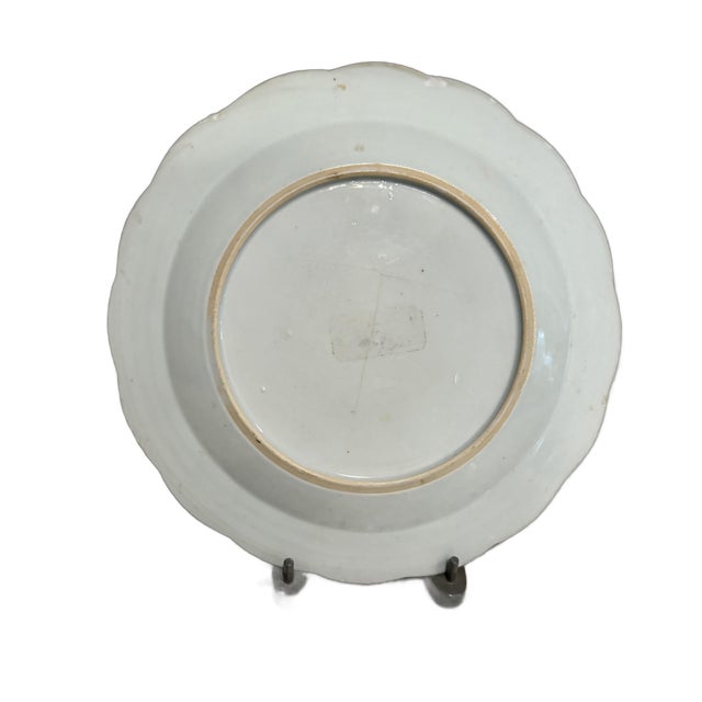 Important Pair of 18th Century English Worcester Hand-Painted Plates For Sale - Image 6 of 12