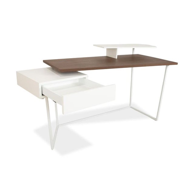 The calligaris layers desk is a small architectural statement – ​​light, modern, and cleverly designed. The warm wood top...
