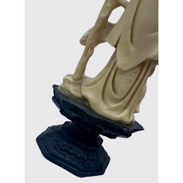 1970s A Pair of Carved Ivory-Like Resin Oriental Figurines For Sale In Birmingham - Image 6 of 12