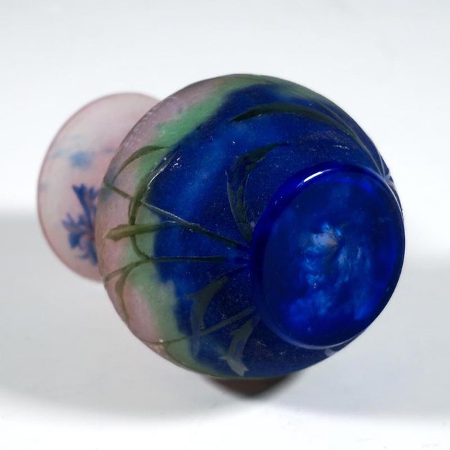 Art Nouveau Cameo Vase from Daum Nancy, France, 1910 For Sale - Image 6 of 7